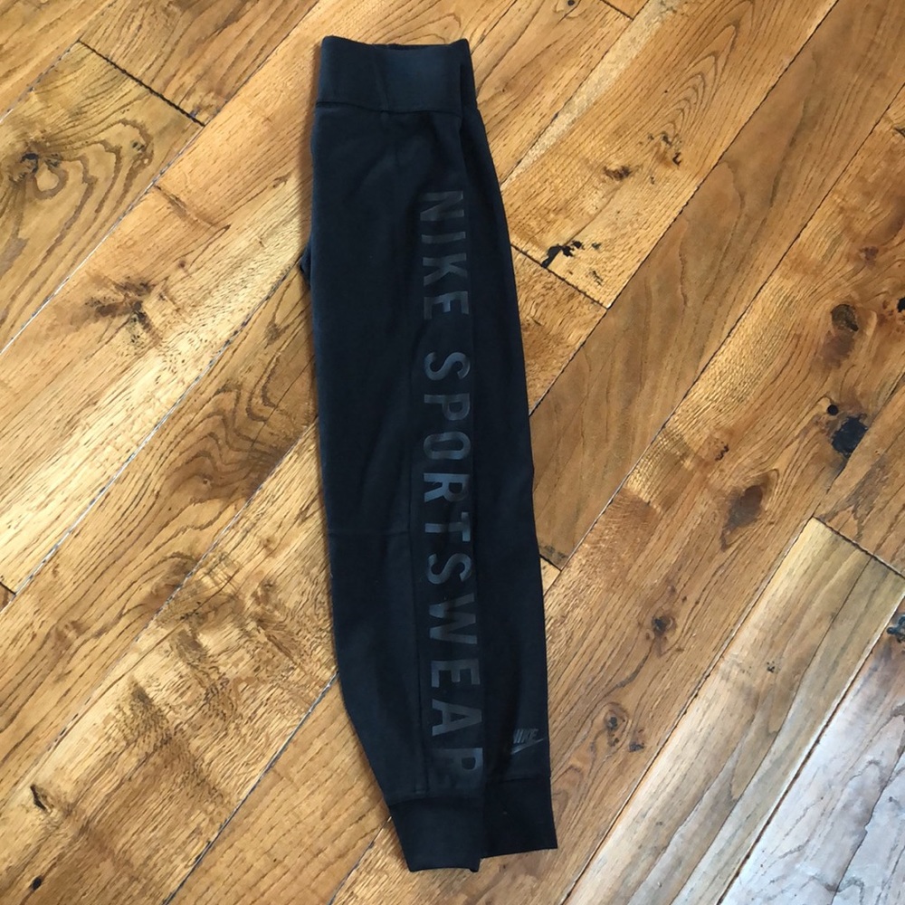 Nike joggers